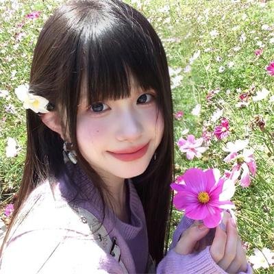 《当红小花片场怒摔剧本，导演当场黑脸》配图